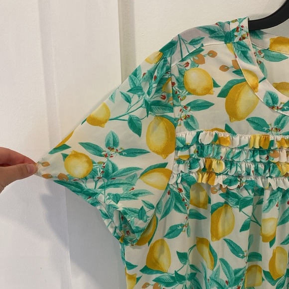 ELLE lemon print short sleeve blouse - Picture 4 of 10